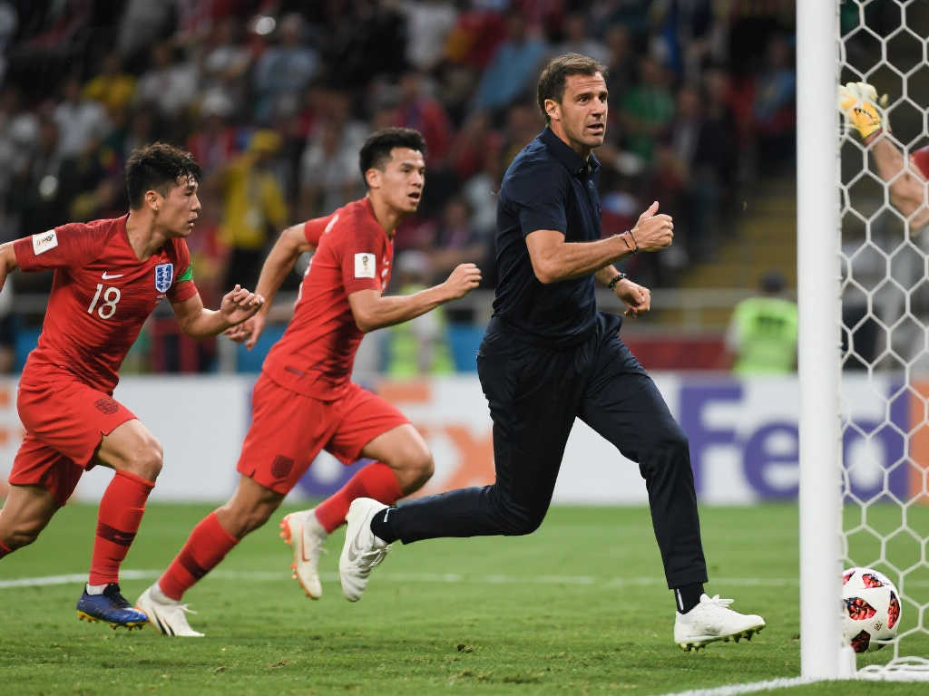 因此许多意 因此许多意